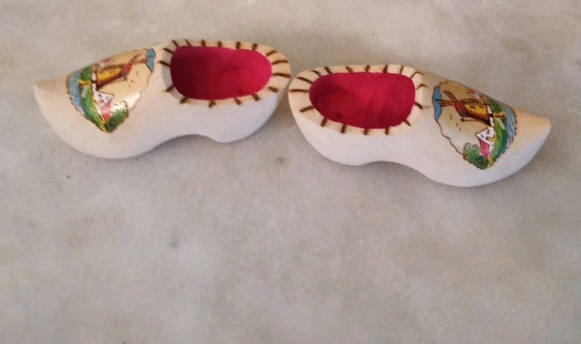 Curacao Caribbean Wooden Dutch Shoe Mini Clogs Windmill Souvenir Holland Decor