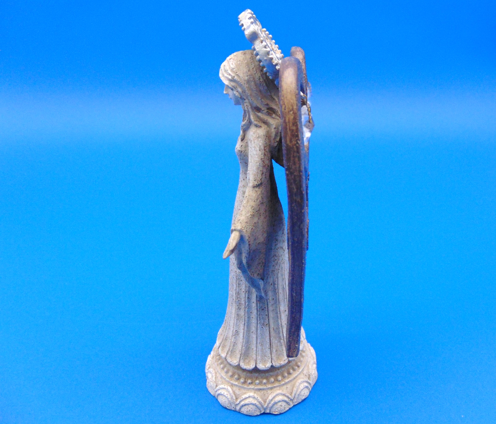 5 1/4″ tall Resin Stone Look ANGEL with Dangling Faux Jewels Figurine EC