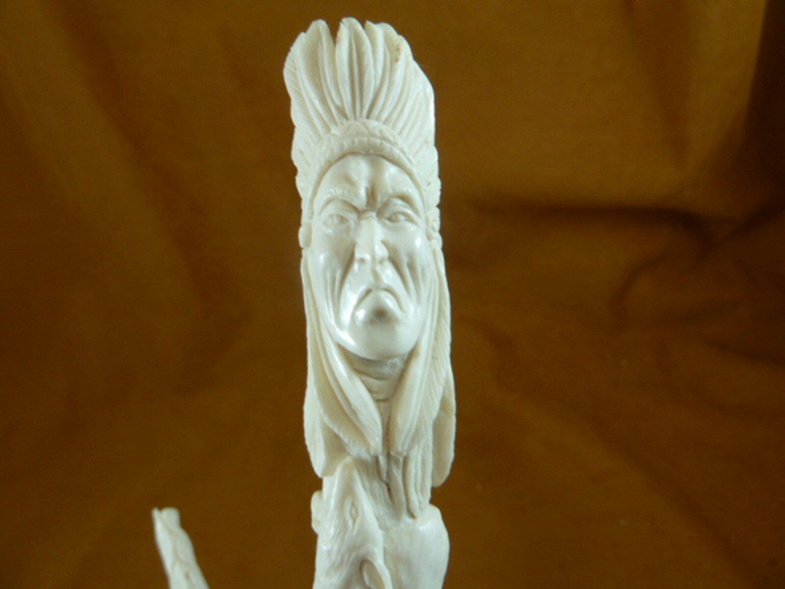 (Native-1) Native American face wolf shed moose antler figurine detailed carving