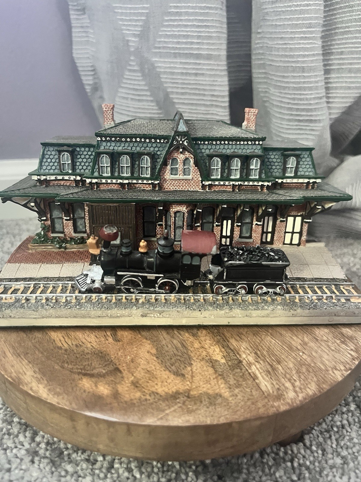 Vintage Danbury Mint Bethlehem Railroad Station 1993 With Miniature Train