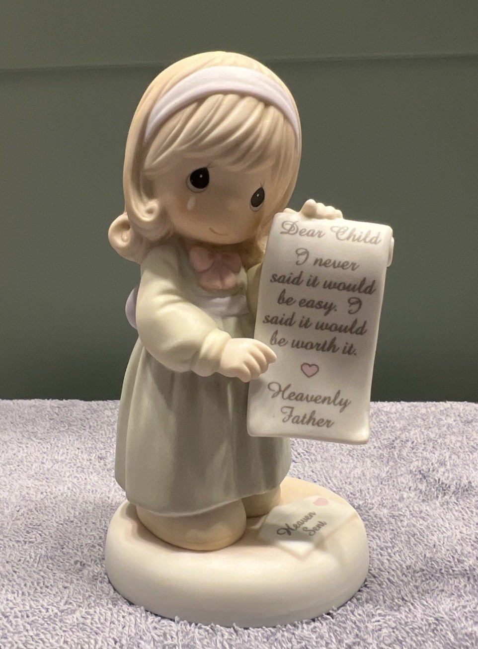Precious Moments #4004374 “Heaven Sent” Figurine Retired 2005