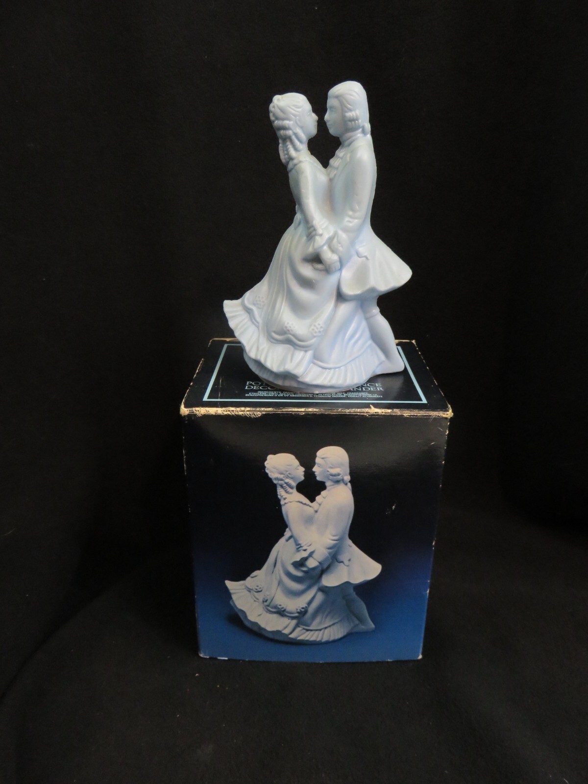 AVON Pomander Viennese Waltz Potpourri Wax Decorative Figurine Vintage 1978