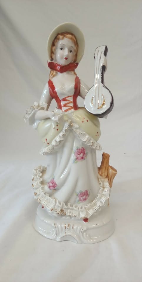 Dress GIRL YOUNG VICTORIAN LADY BANJO Female Tall Porcelain FIGURINE