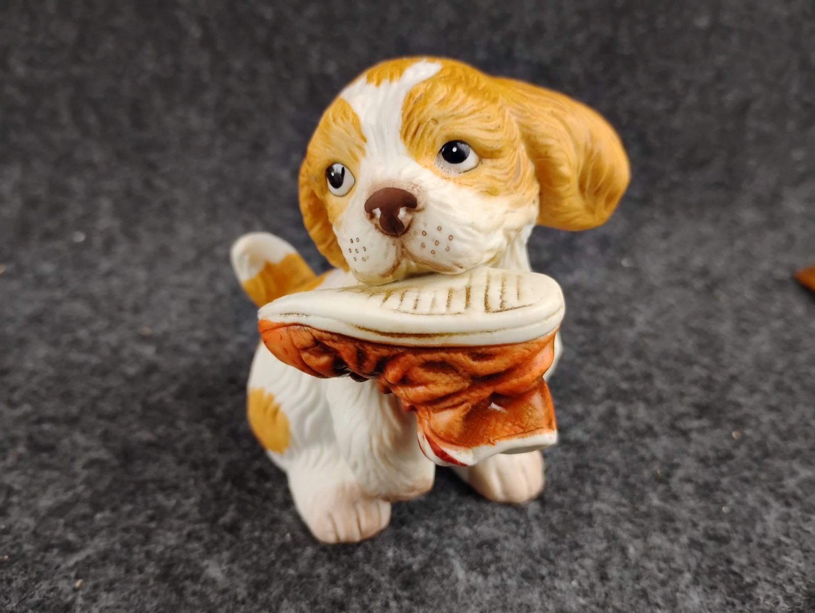 Vintage HOMCO Home Interiors Puppy Dog Figurine Chewing on Shoe 1405