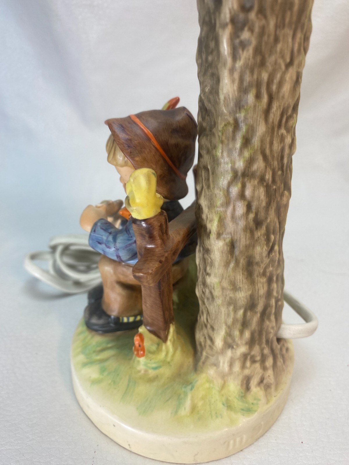 Goebel Hummel Figurine Lamp #227 She Loves Me/She Loves Me Not RARE Vintage