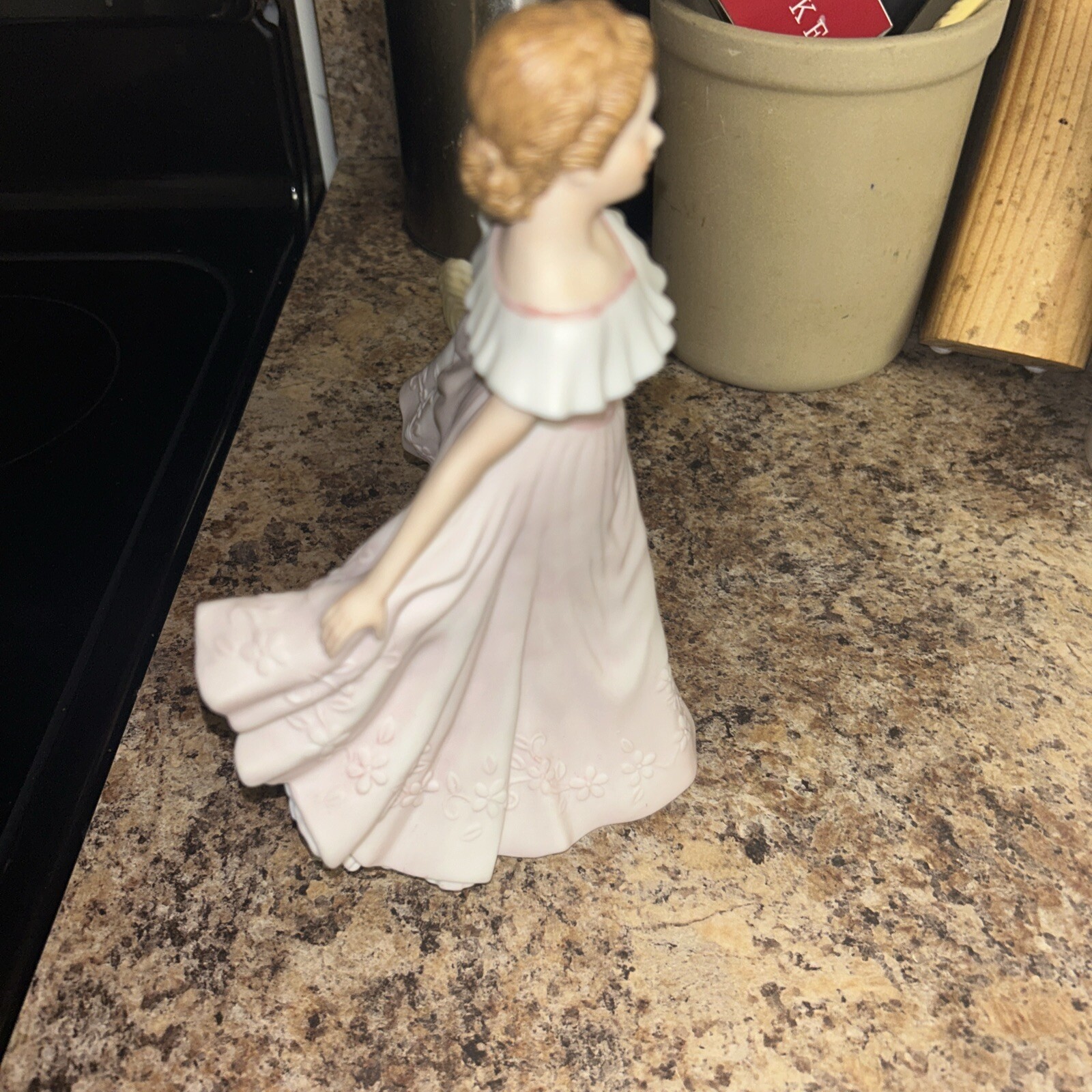 Home Interiors Porcelain Figurine, “GRACE” Masterpiece Collection 2001,