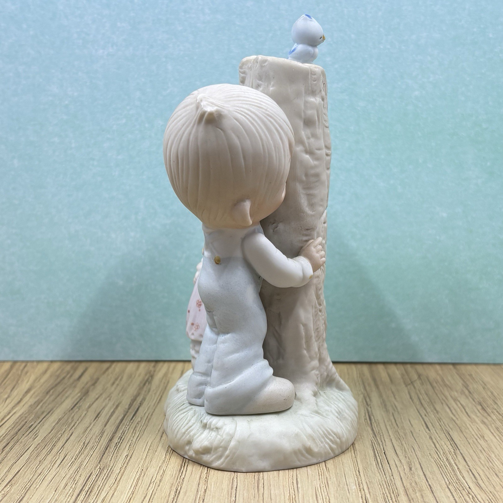 Precious Moment E-3116 ” Thee I Love” figurine RETIRED- 1979
