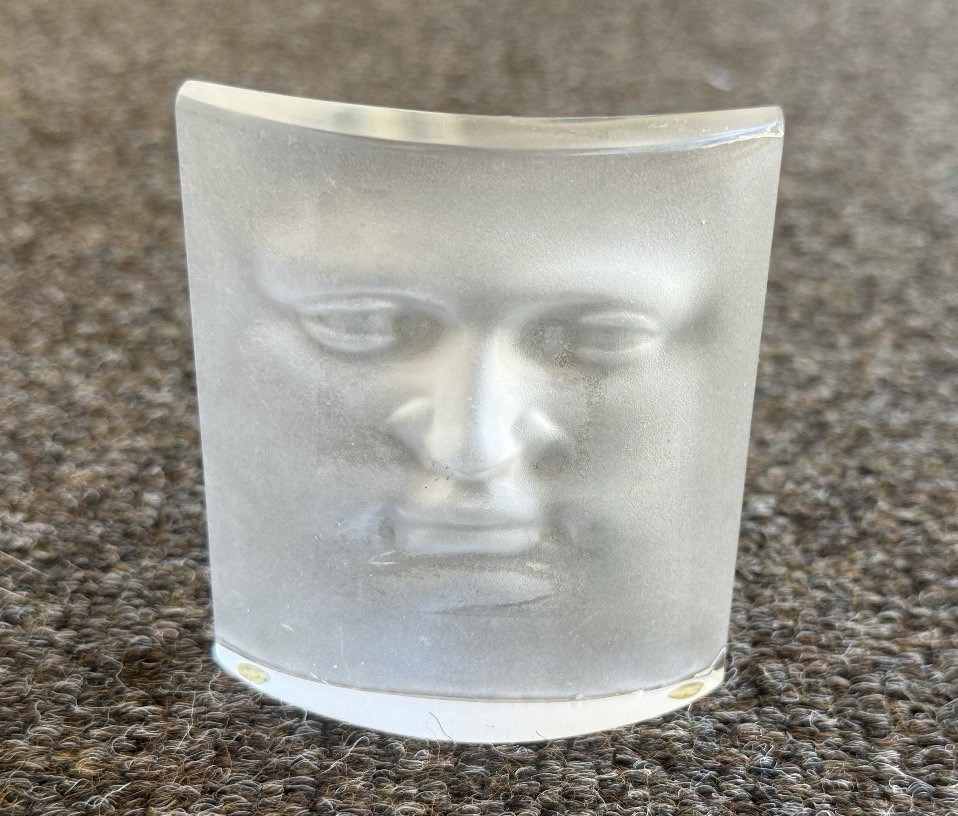 DAUM FROSTED CRYSTAL FACE SCULPTURE/PAPERWEIGHT by ROY ADZAK READ