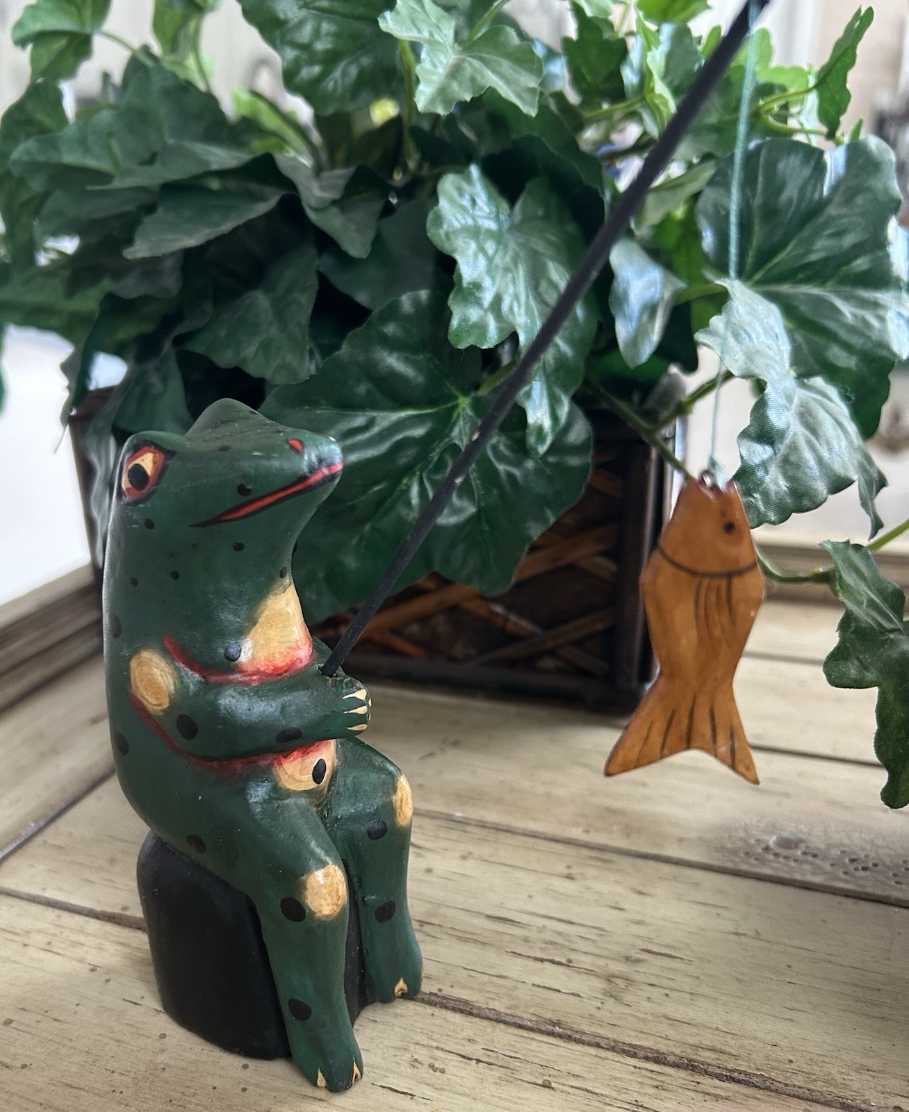 Indonesian Hand Carved Folk Art Frog VTG Primitive Style Wood Décor