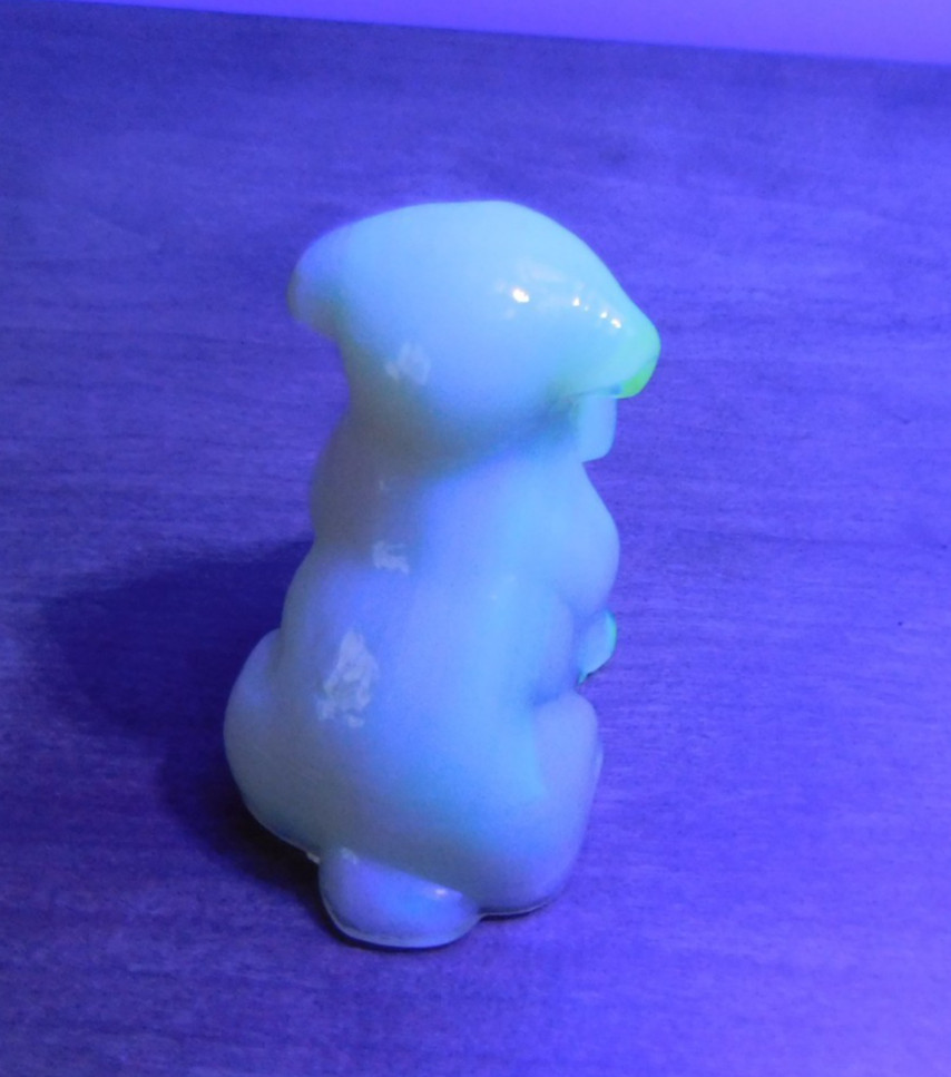 Vintage Degenhart Art Glass Pooch the Dog Figurine “Baby Pink Slag” UV Glow