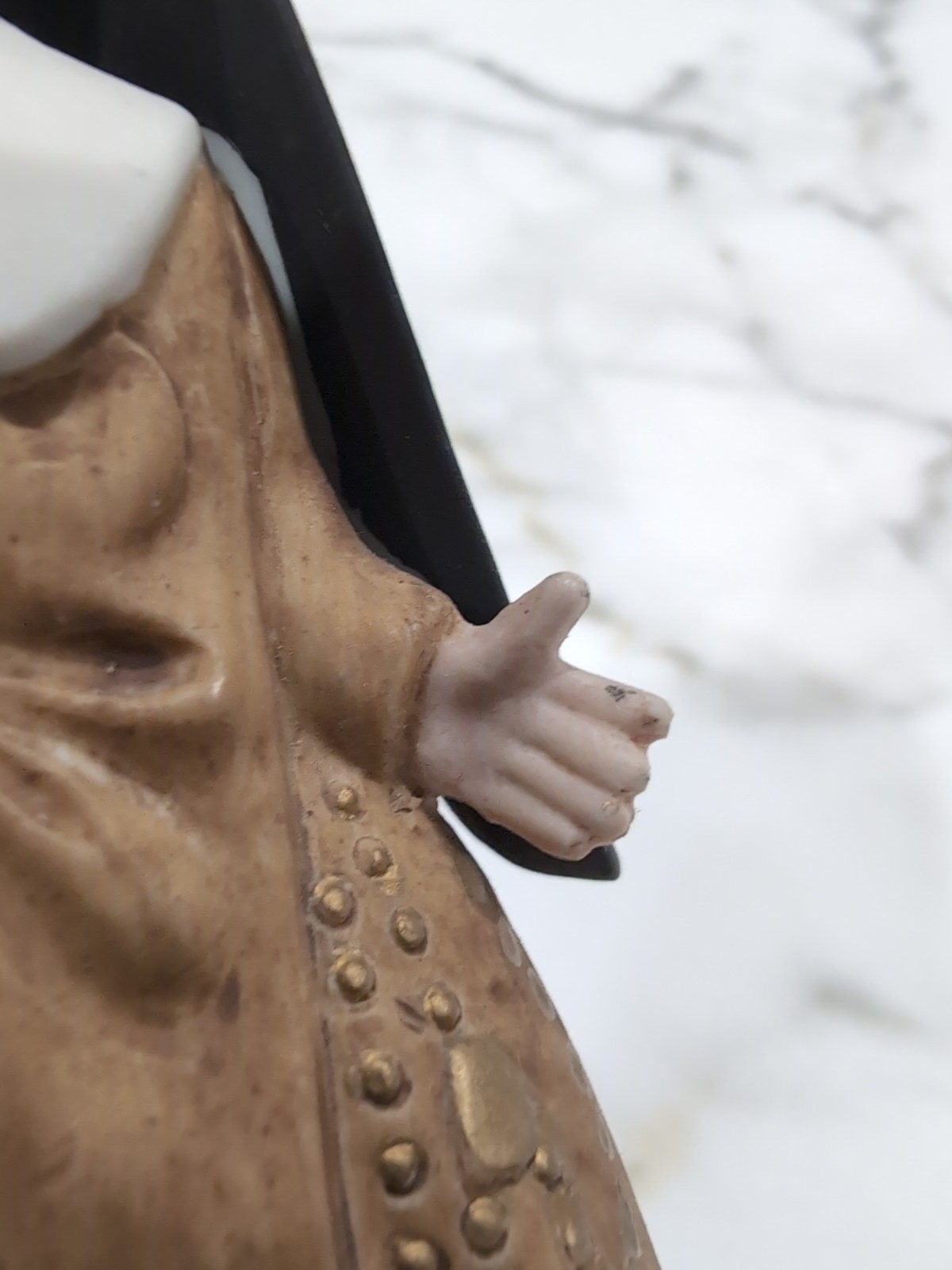 Vintage Figurine Lefton NUN Matte Brown Gold Cross Japan