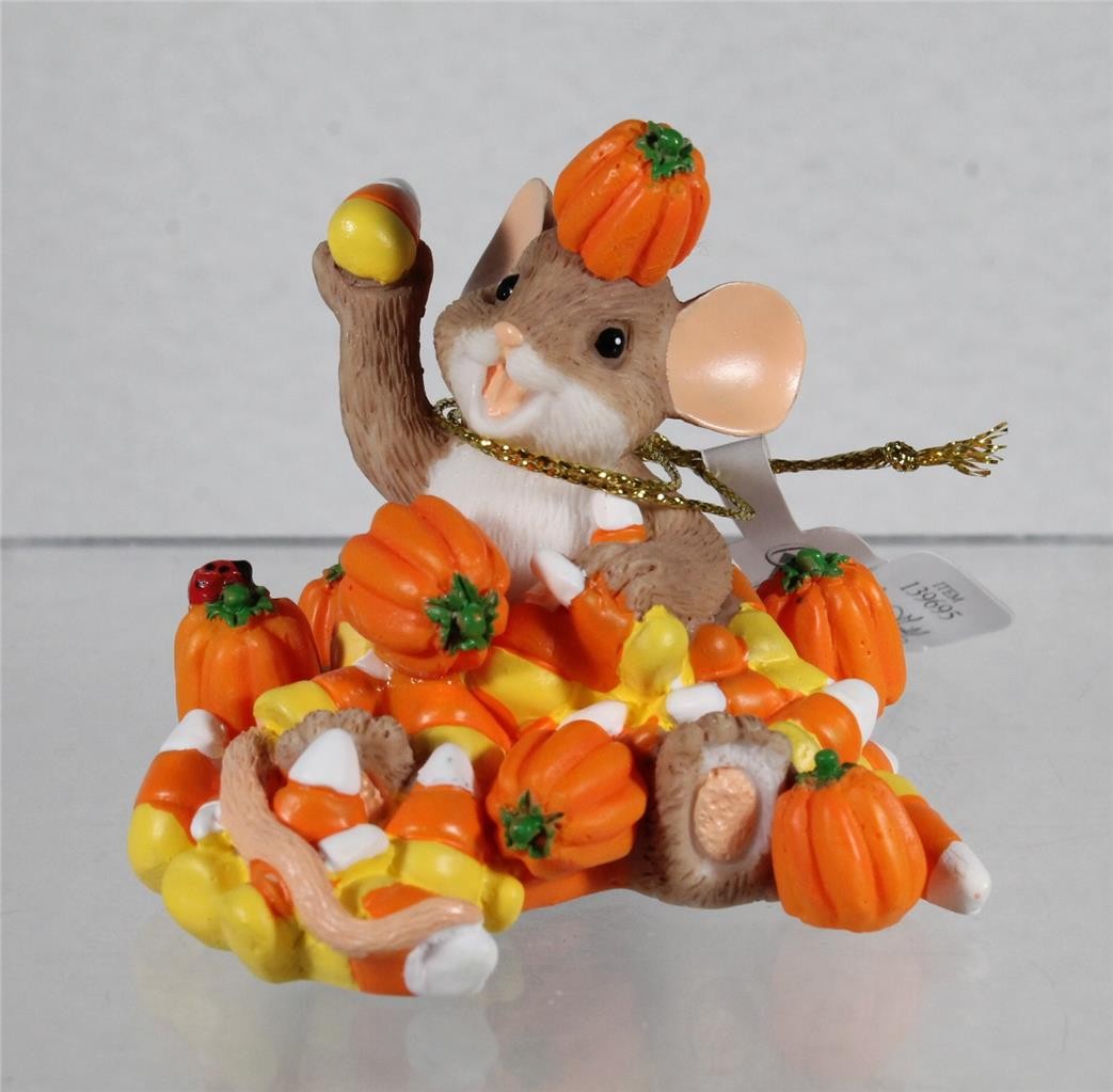 Charming Tails – I LOVE SHARING WITH YOU – Mouse w/Pumpkins – 139695 NIB