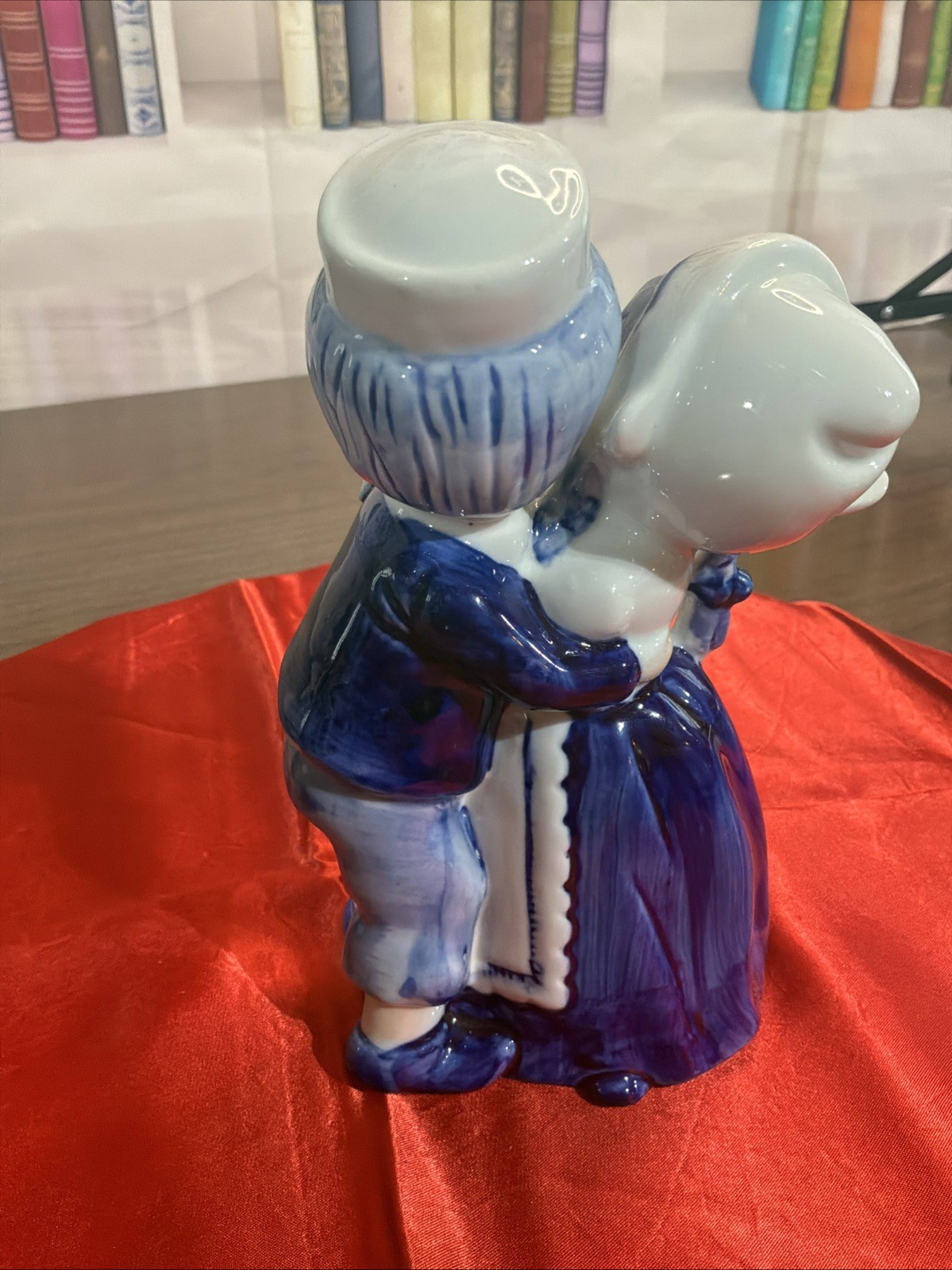 Delft Blue (Delft Blauw), Porcelain, Dutch Boy/Girl Hug, Holland, 1960s