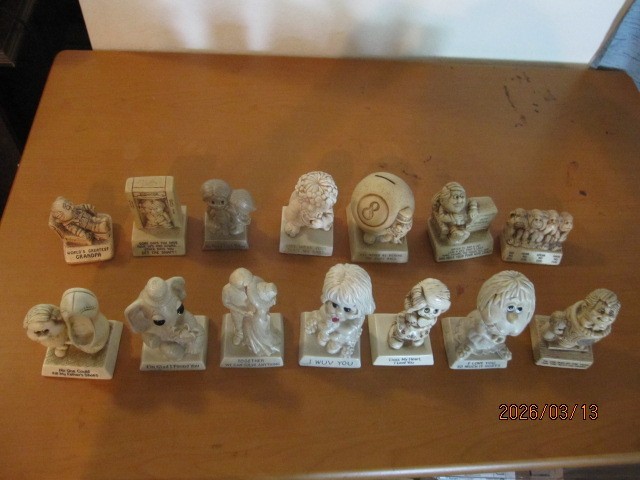 15 PAULA STATUES FIGURINES ASSORTMENT MOSTLY 1970’s GREAT SHAPE.ZOOM IN CLEAN