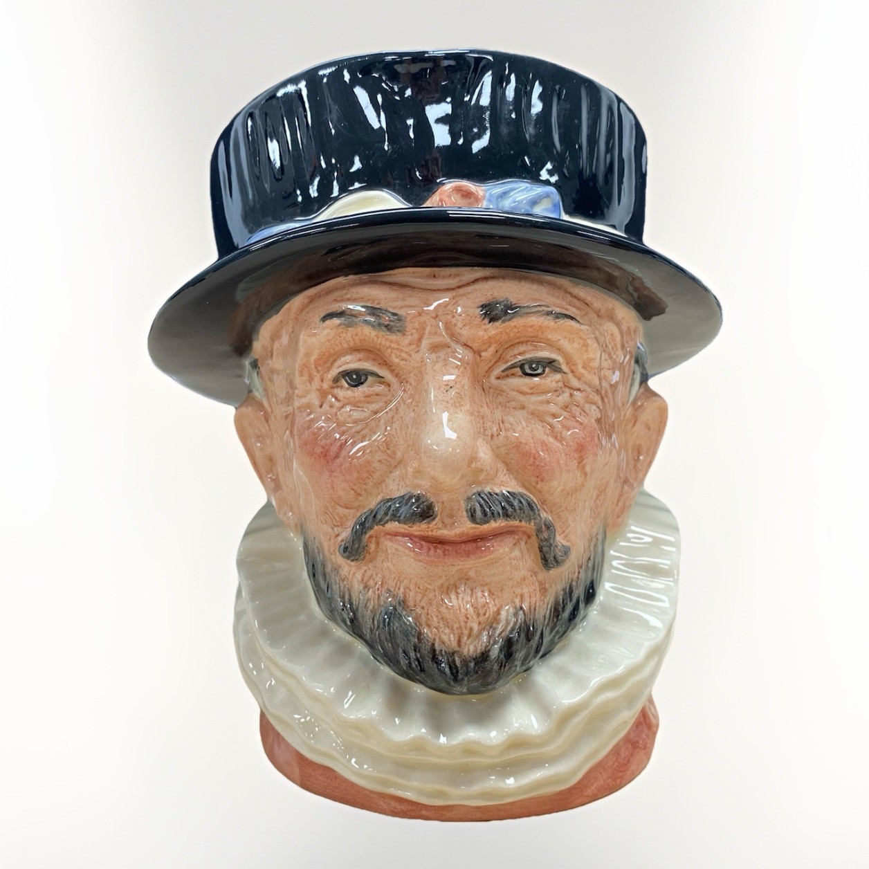Vintage Beefeater Royal Doulton D6206 Toby character Jug Mug Large 6 1/2″ 1946