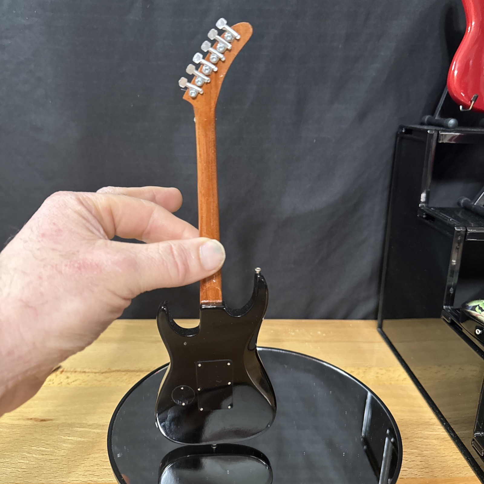 GEORGE LYNCH- ESP Kamikaze 1:4 Scale Replica Guitar ~Axe Heaven~