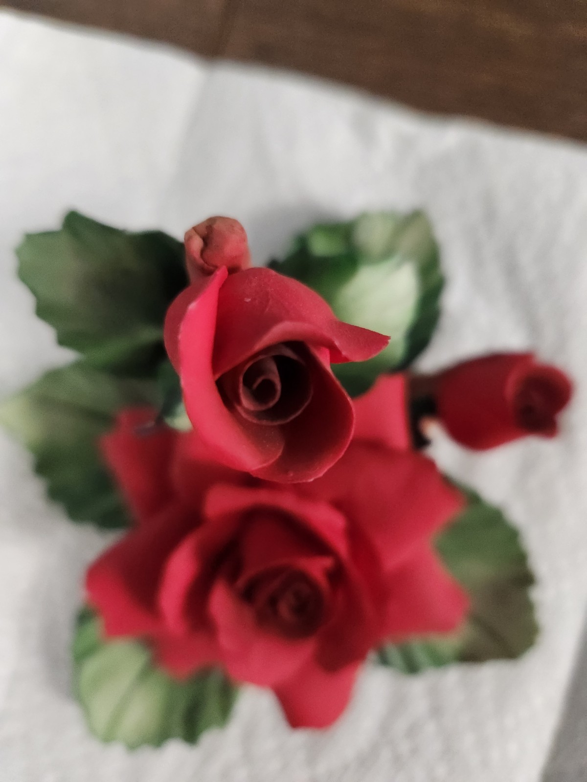 Italian Vintage Porcelain Handcrafted Floral Arrangement.
