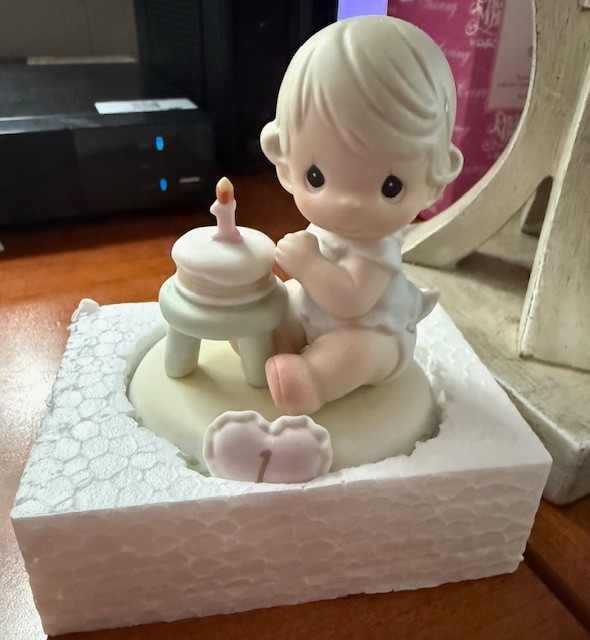 Age 1 Growing in Grace 1994 Precious Moments Blonde Figure #136190~MIB