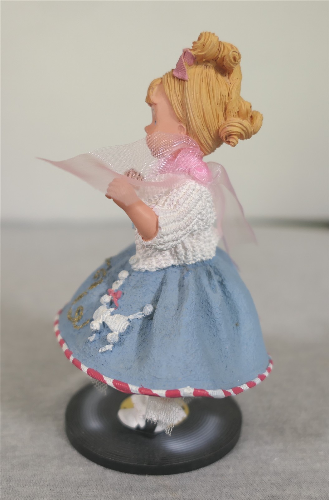 Vintage 2000 Ltd Ed. E2-54 Madame Alexander 1950 Sock Hop Girl Ceramic Figurine