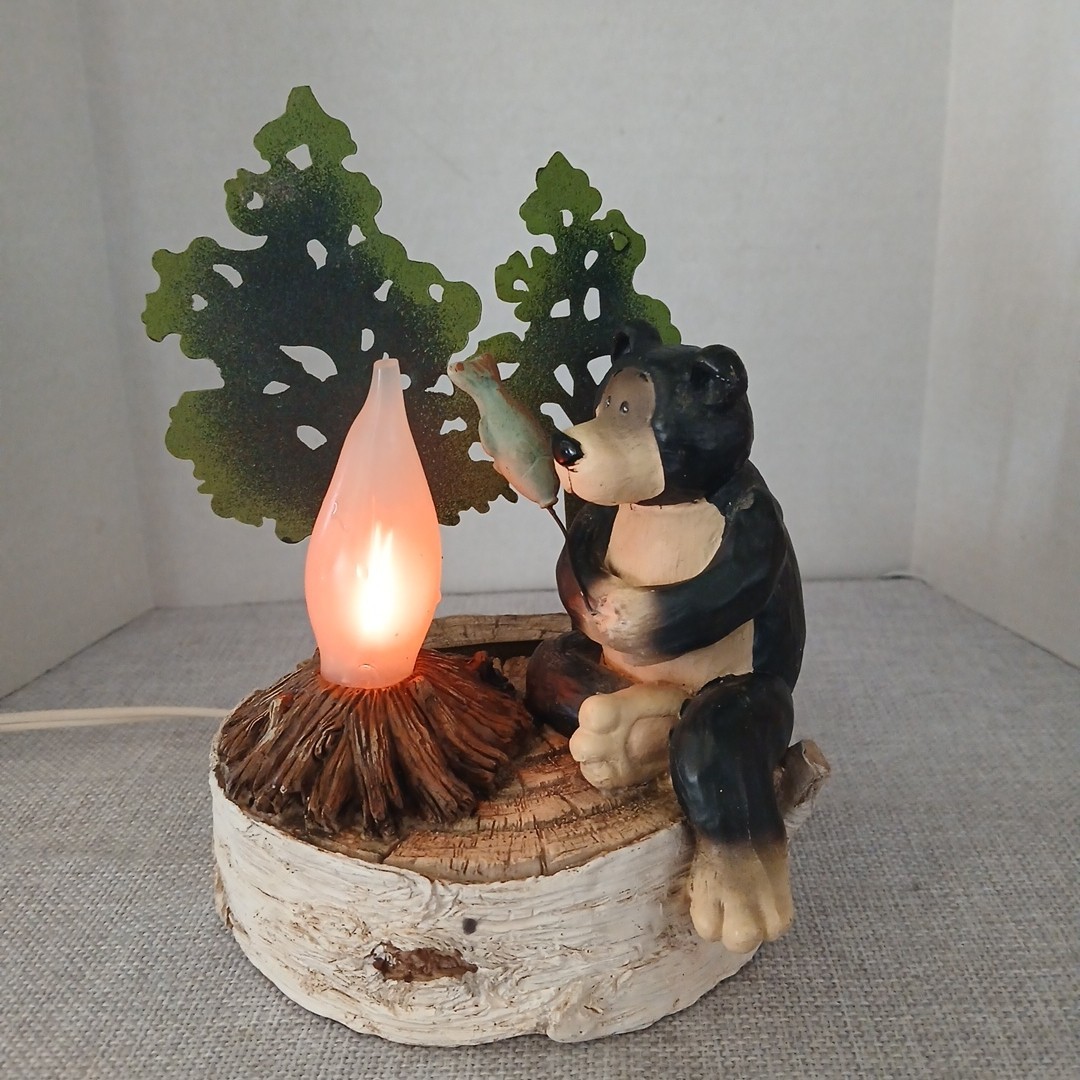 Bear Rustic Campfire Flickering Flame Nightlight Table Vintage Lamp Cabin Decor