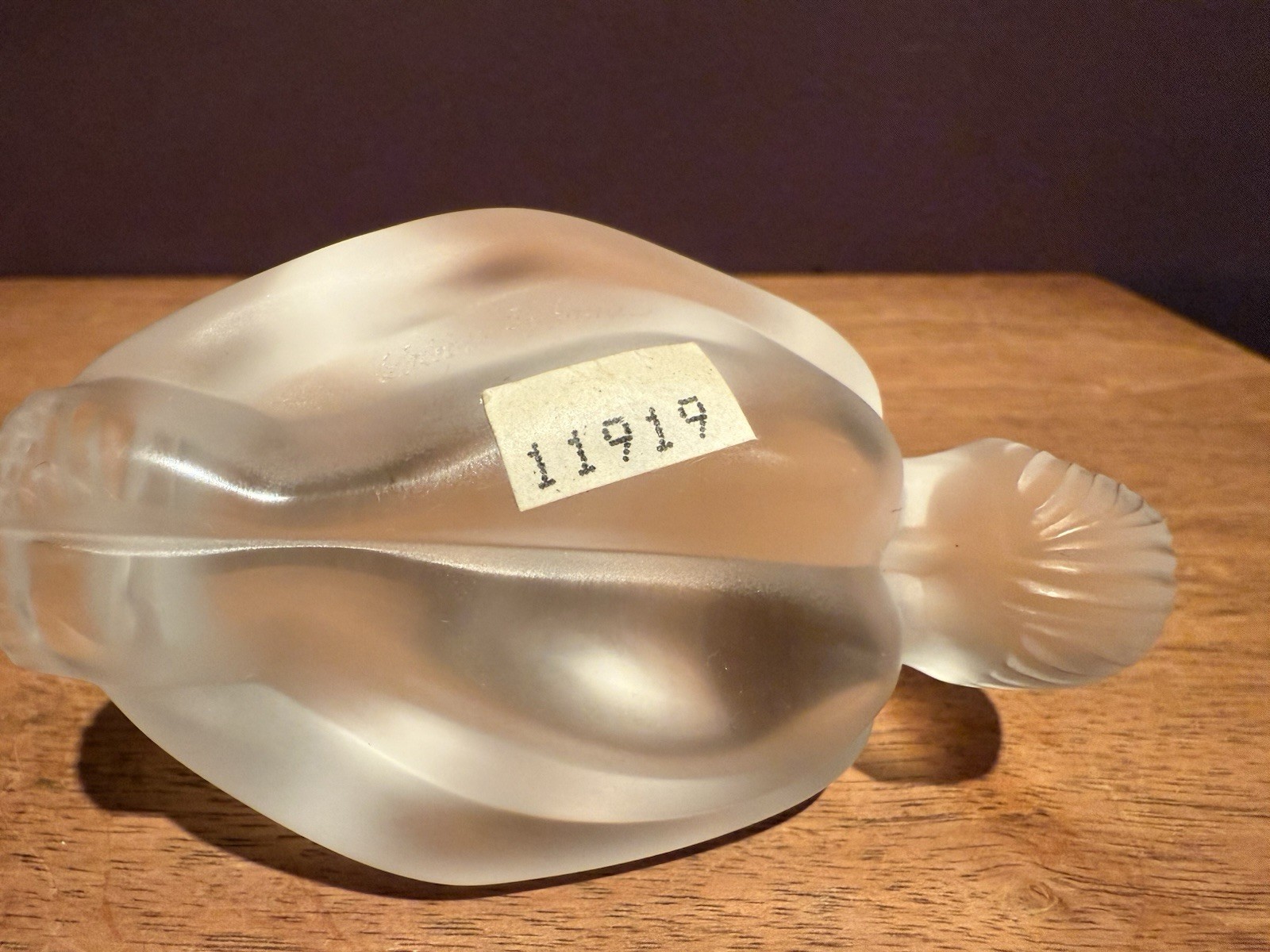Lalique Resting Nude Folded Leaf Clear 11919 MINT Condition