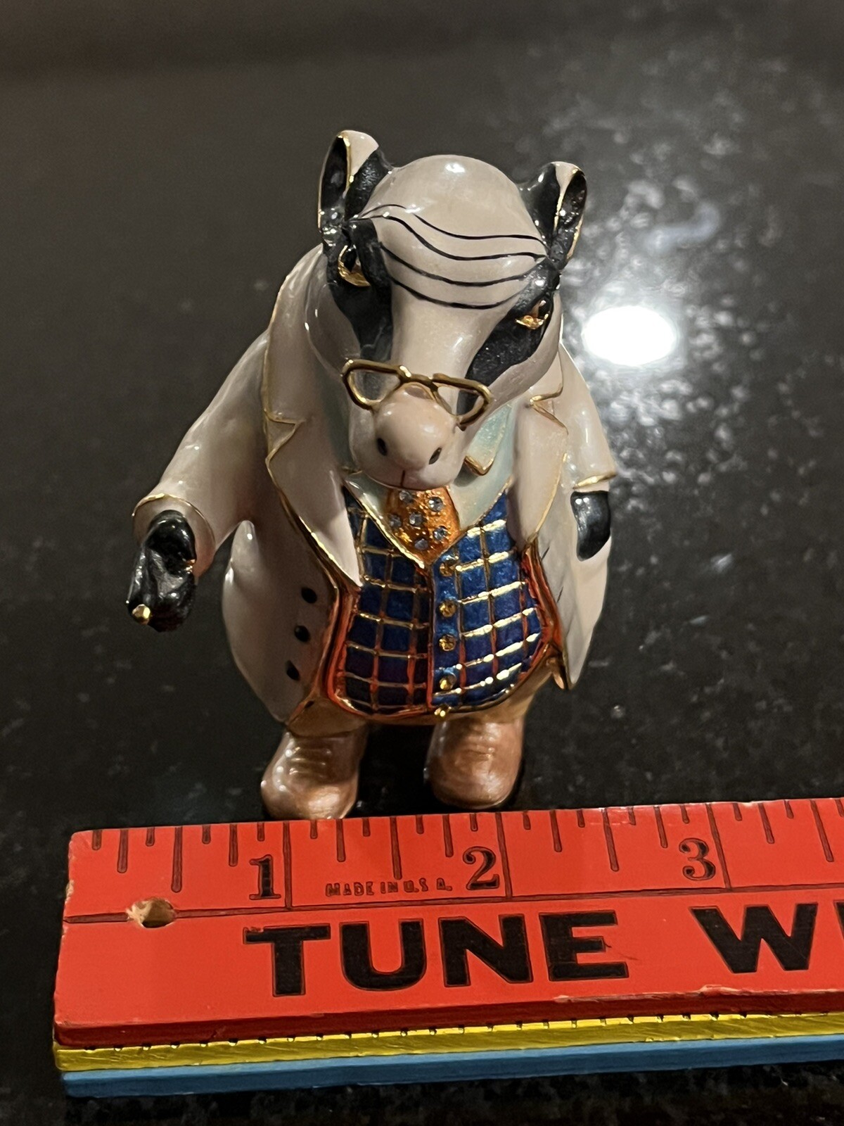 Wind In The Willows – 2005 Badger Trinket Box w/ Pin from Hidden Treasures IOB