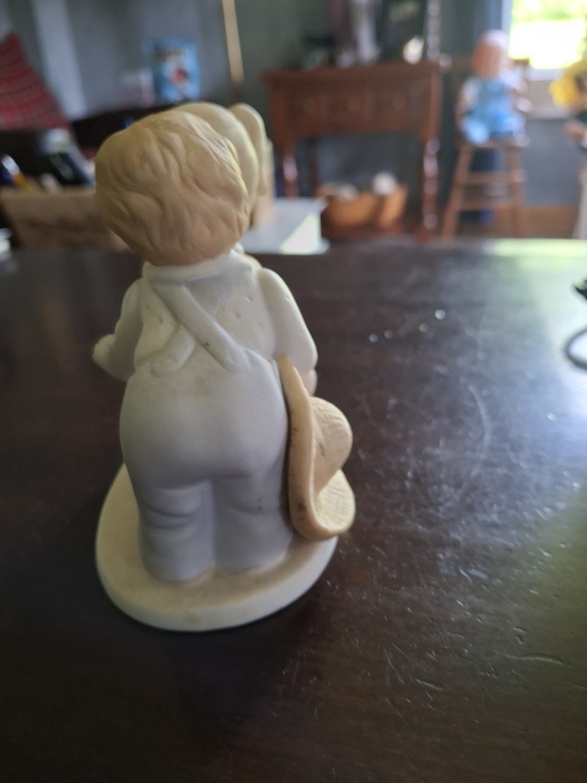 Masterpiece Circle of Friends “First Kiss” Porcelain Figurine (1991)