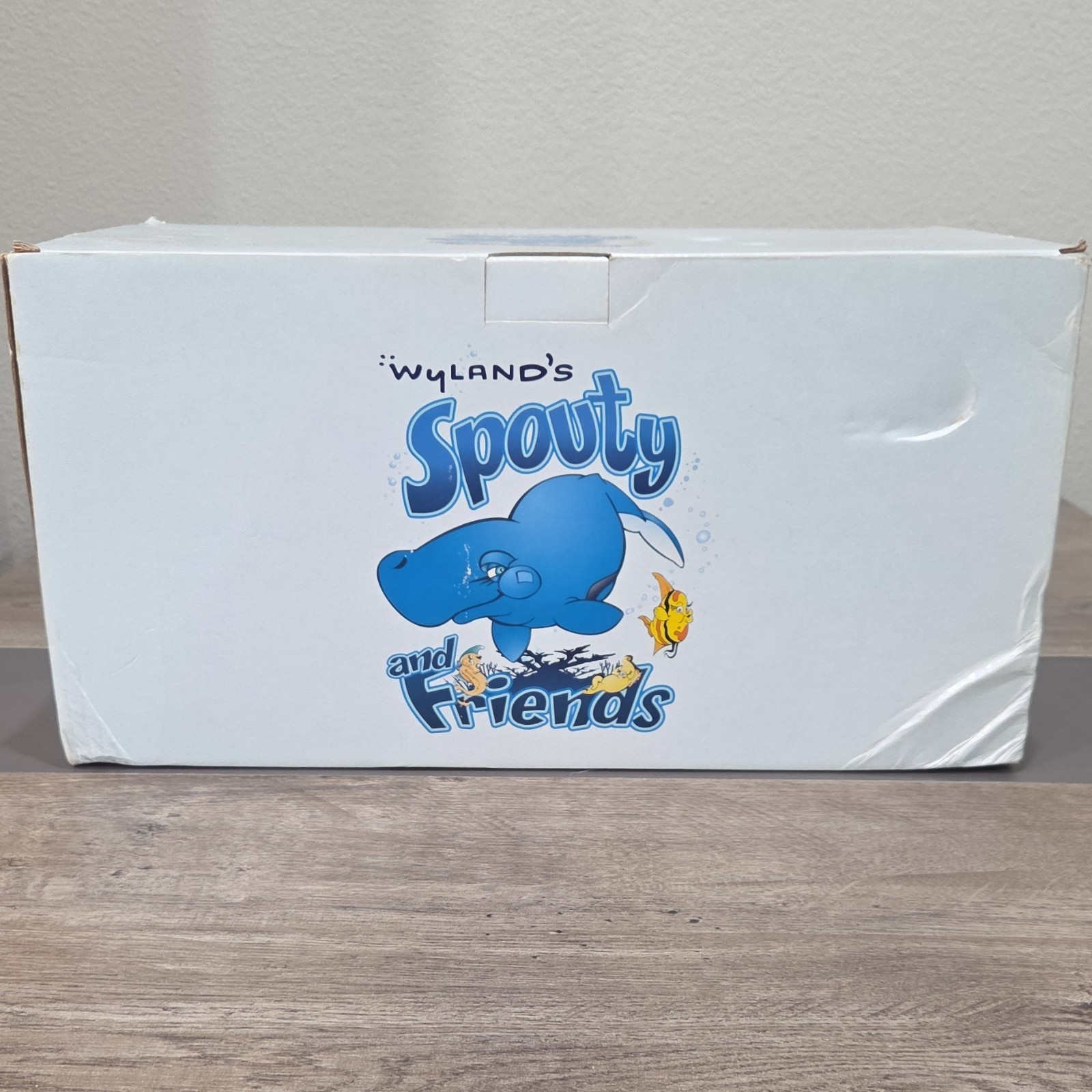 Retired Wyland Spouty & Friends Blue Ceramic Whale Figurine Glossy Finish Box