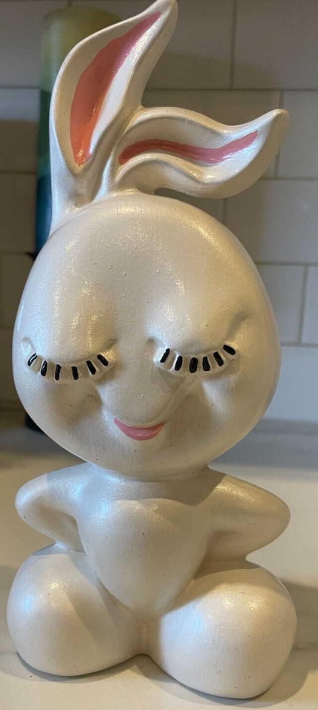 RUNE NAITO ? Vintage CERAMIC EASTER BUNNY GIRL Figurine 1976 closed eyes