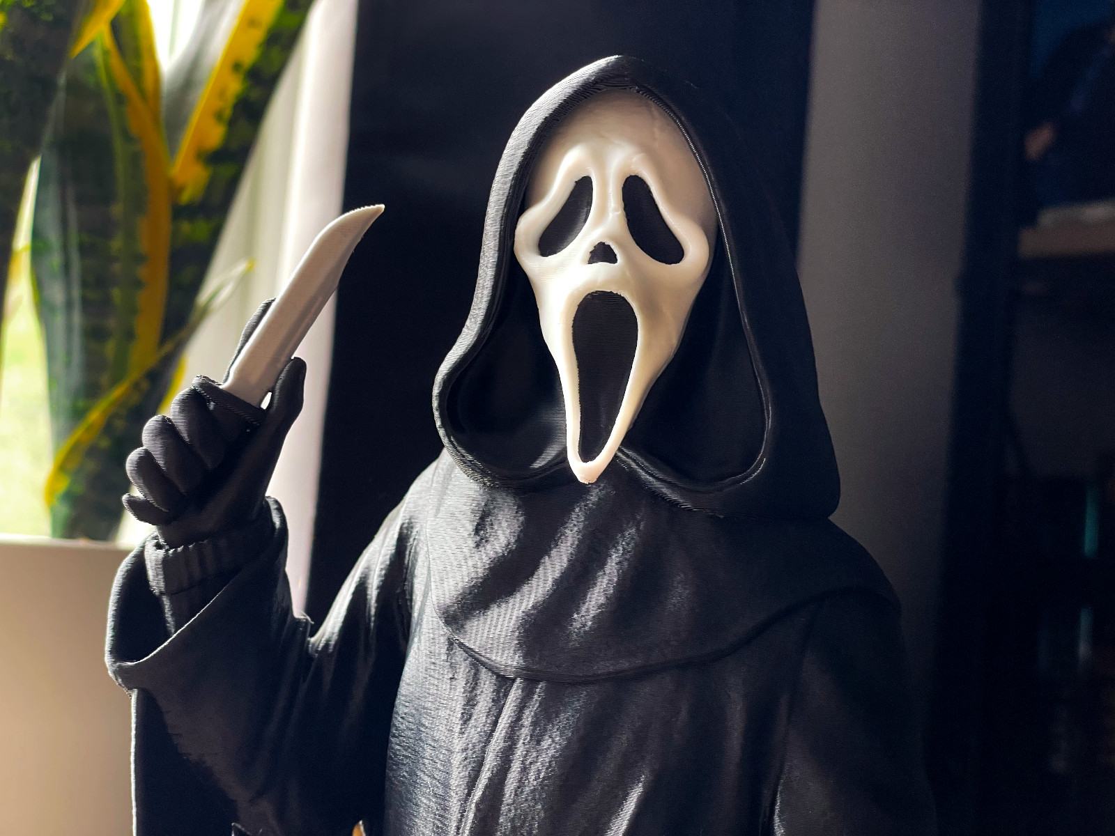 Scream Ghostface Horror Movie Statue | 8 in Bust Model Figurine | Multi Colored