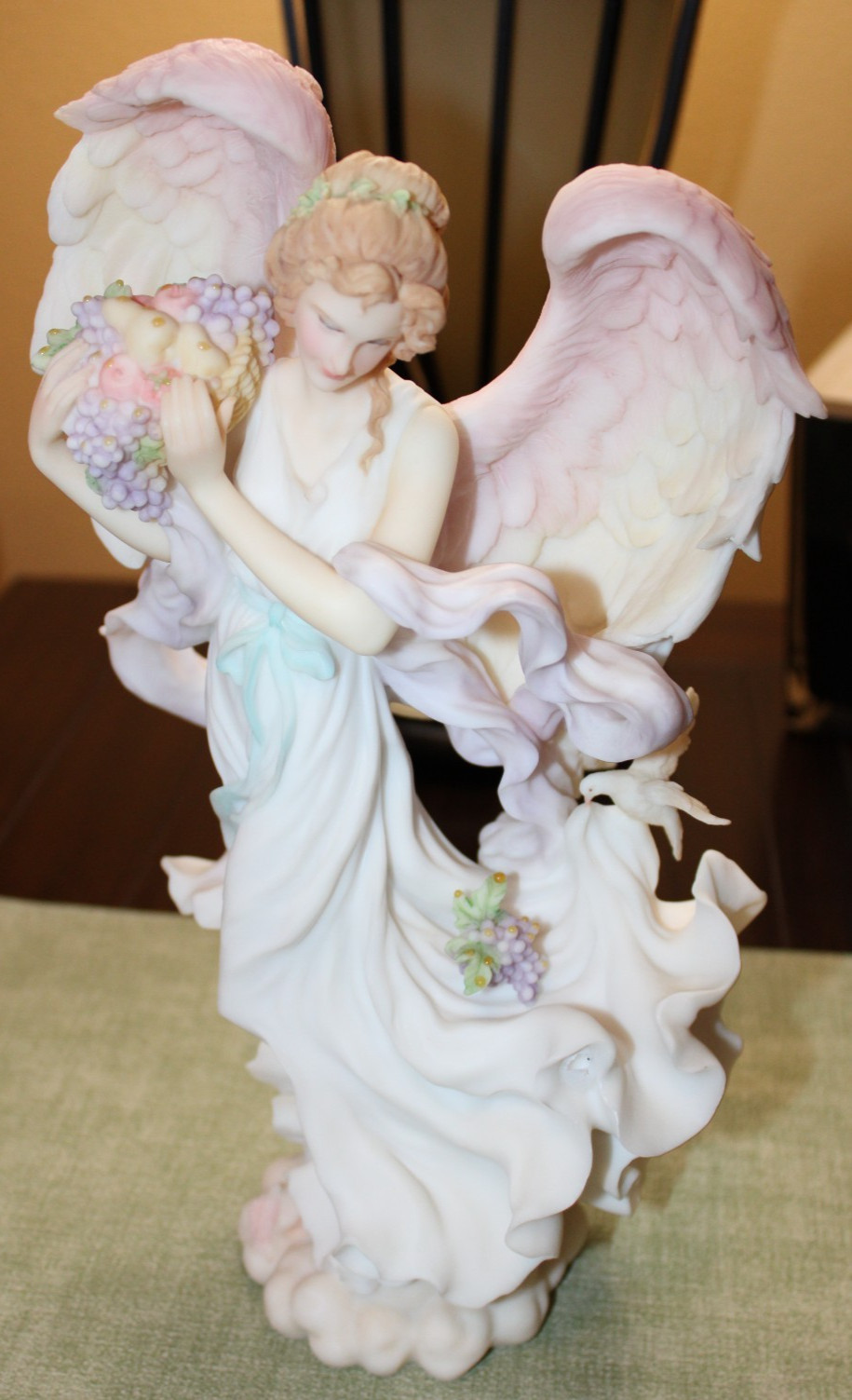 Seraphim Classics “Nina” 1998 Heavenly Harvist #81491 12.5″ Angel