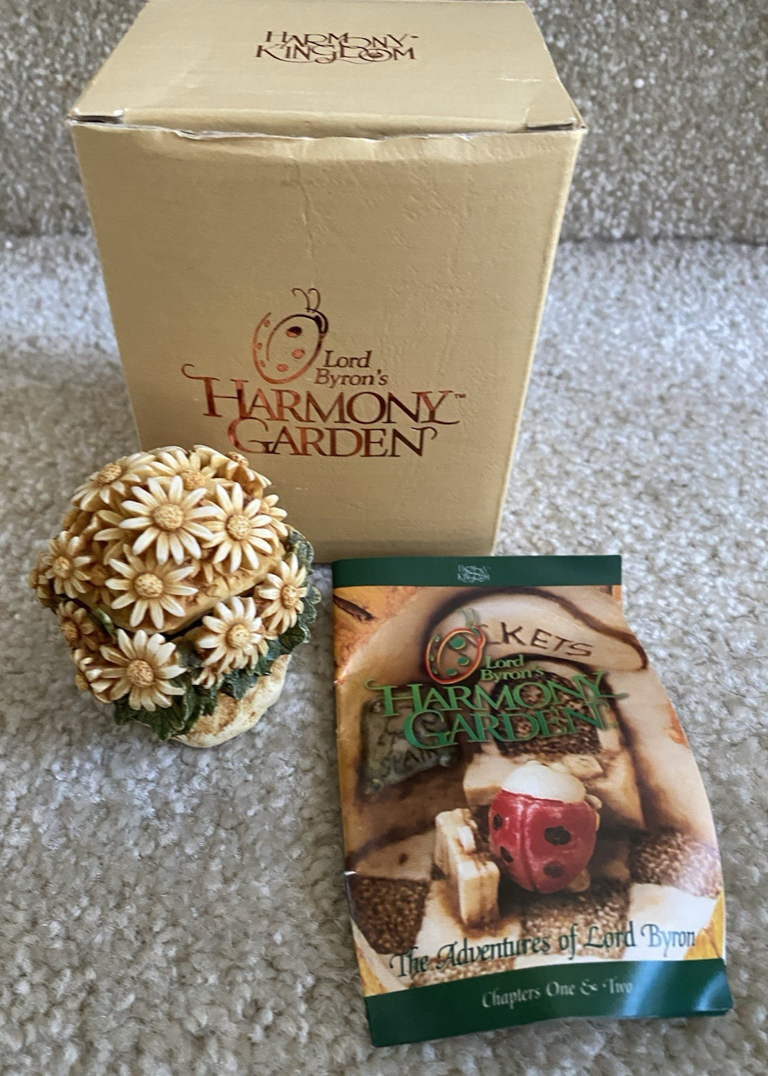 Harmony Kingdom Garden Lord Byron Daisy Figurine Trinket Box 1997 With Box