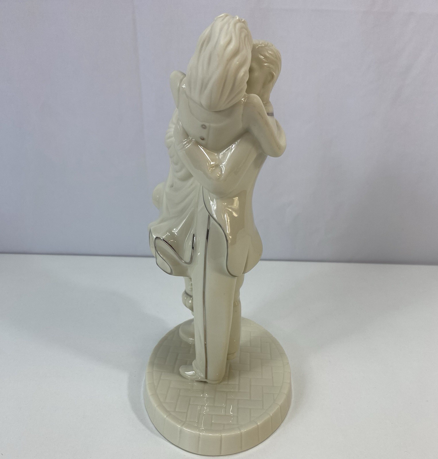 Vintage Lenox Wedding Promises “Swept Away” Porcelain Cake Topper
