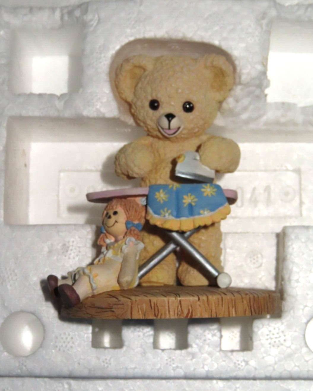 Smooth Away Life’s Little Wrinkles 2000 Hamilton Collection Snuggle Bear – Box