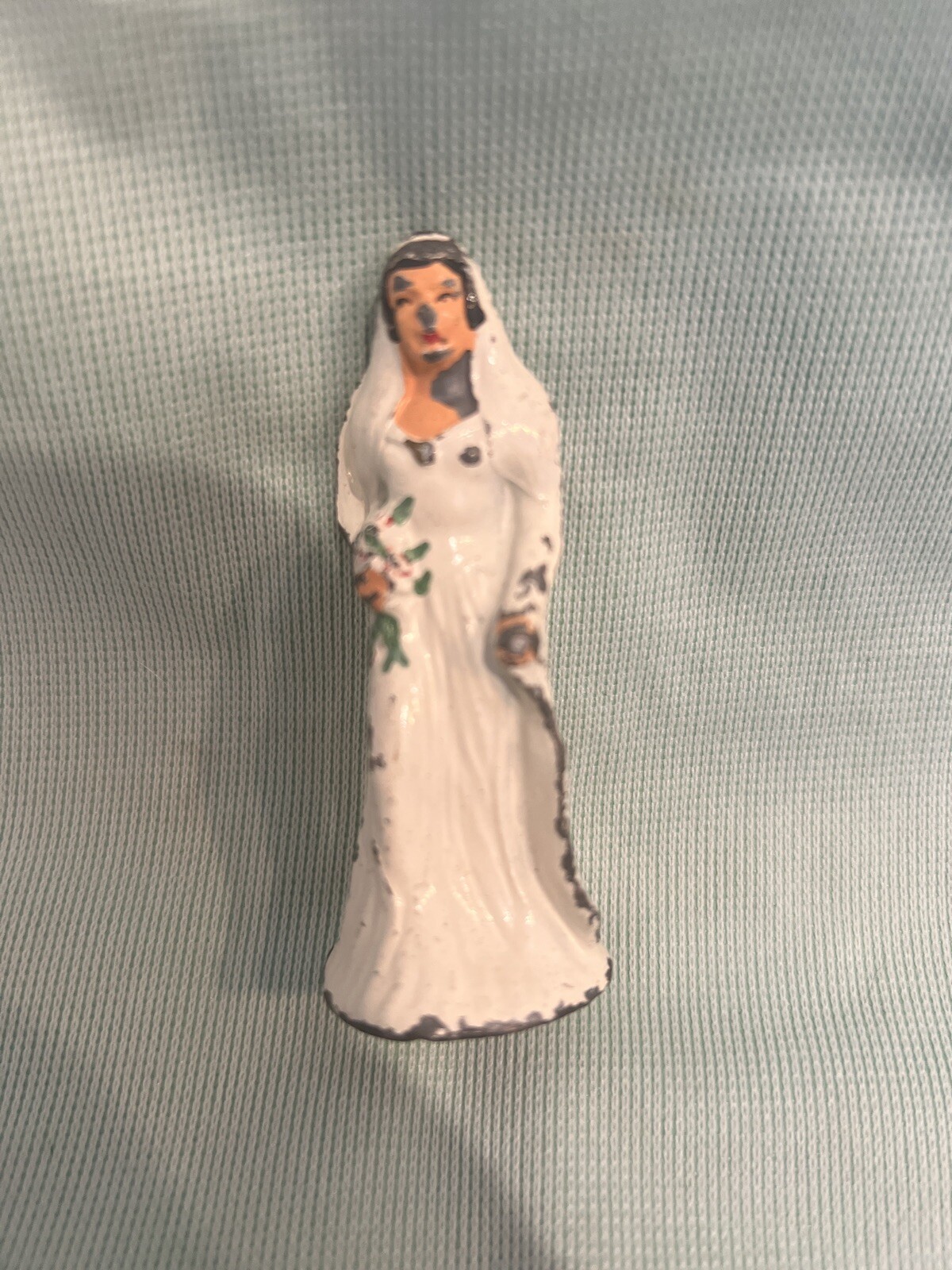 Vintage BARCLAY Cast Metal Bride Figurine #625- Toy- Made in USA ~ 3.0″ Tall