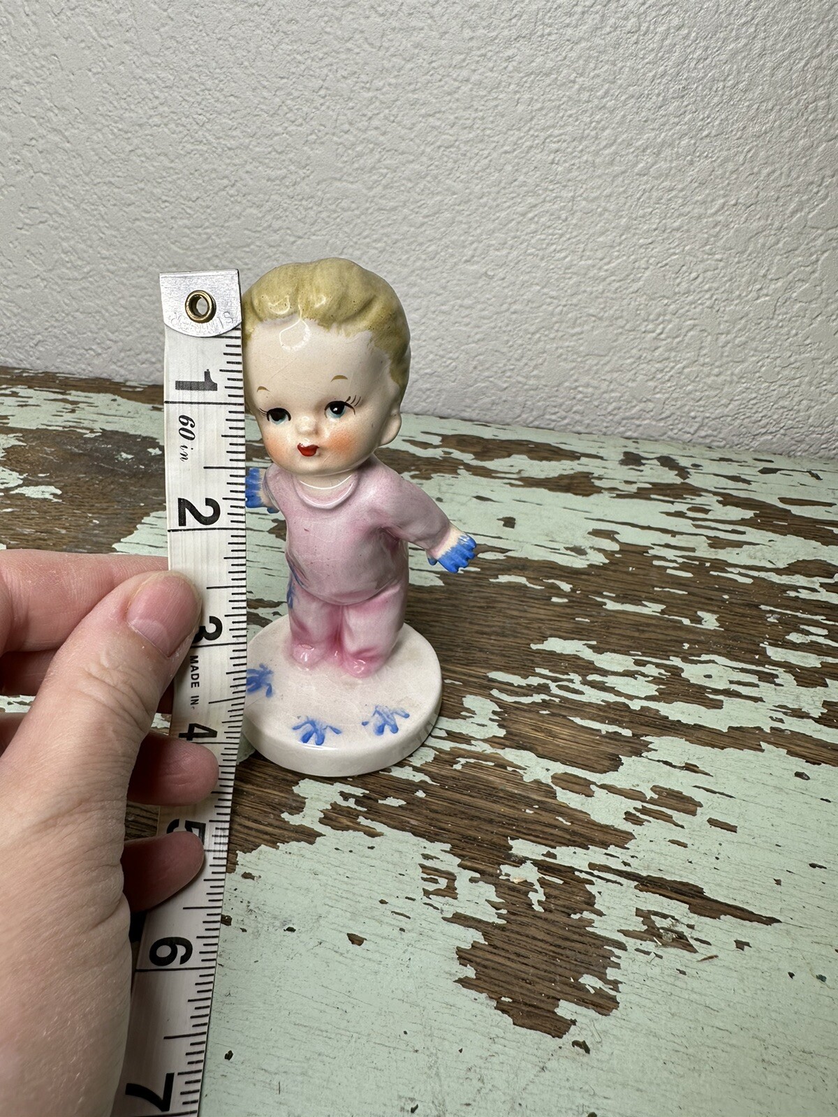 Napco Japan 1956 Little Paint Girl Figurine”read”