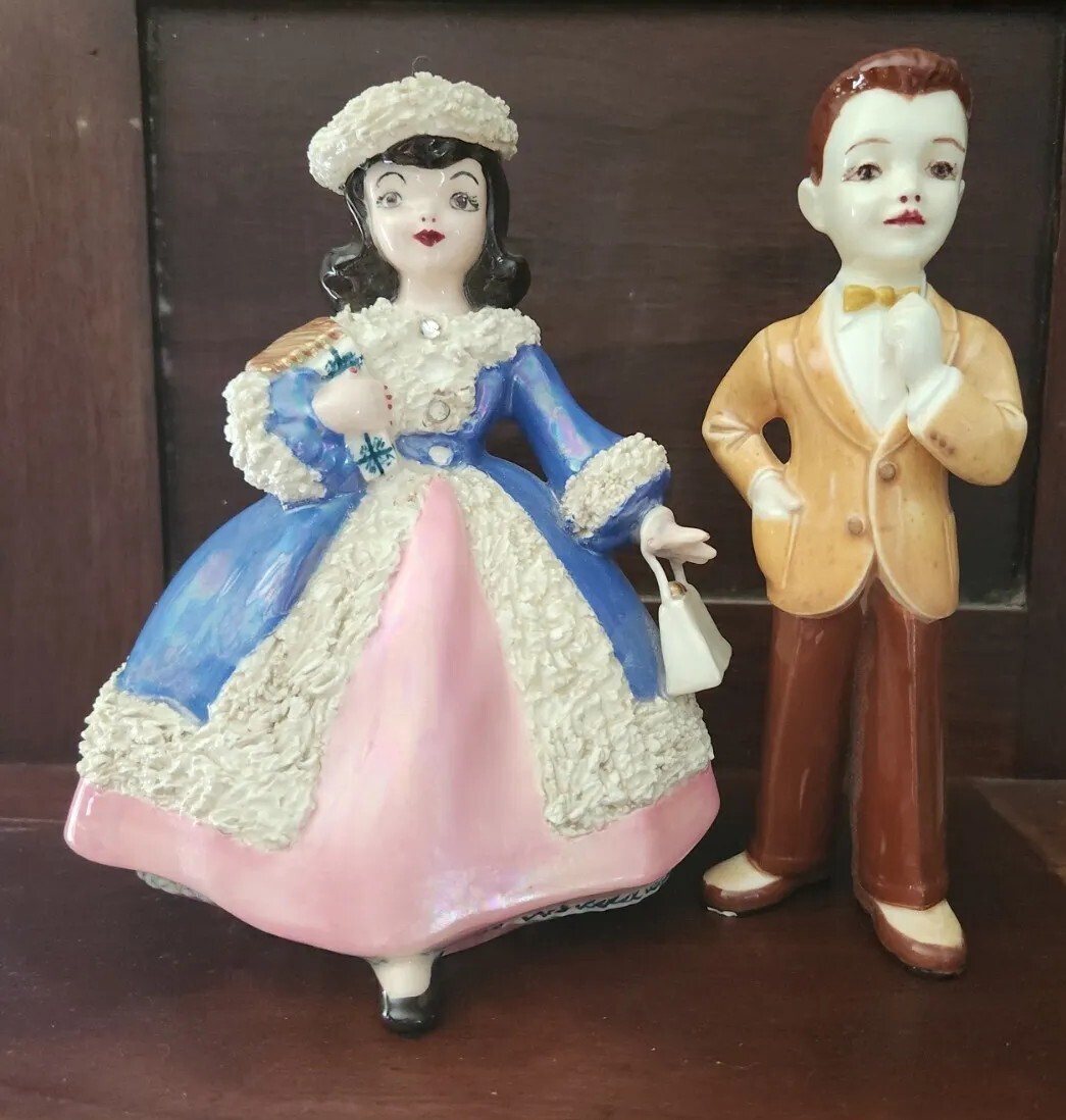 Vintage 1950’s Kitsch Figurines Boy And Girl 7in Holland Mold Ceramics