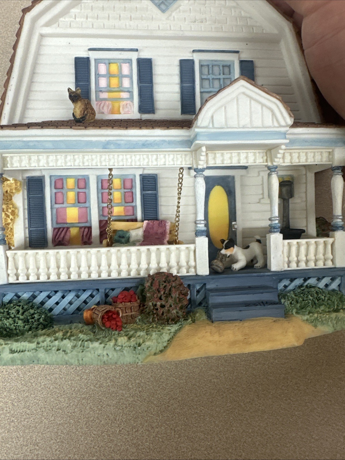 Brian Baker’s Collection Bayview Victorian Living And Seaside Lot Of 4