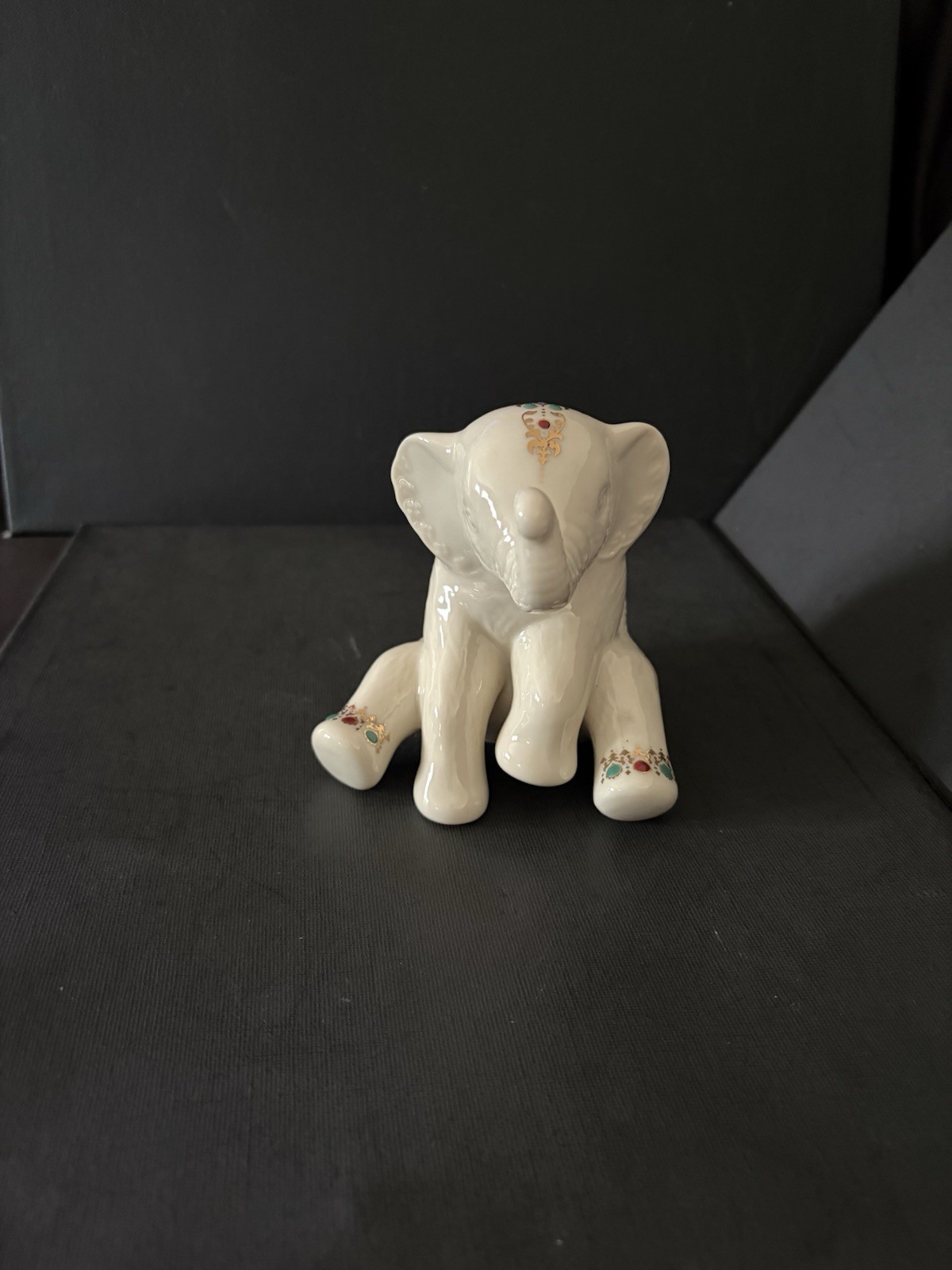 Lenox China Jewels Sitting Elephant Figurine USA 1992.