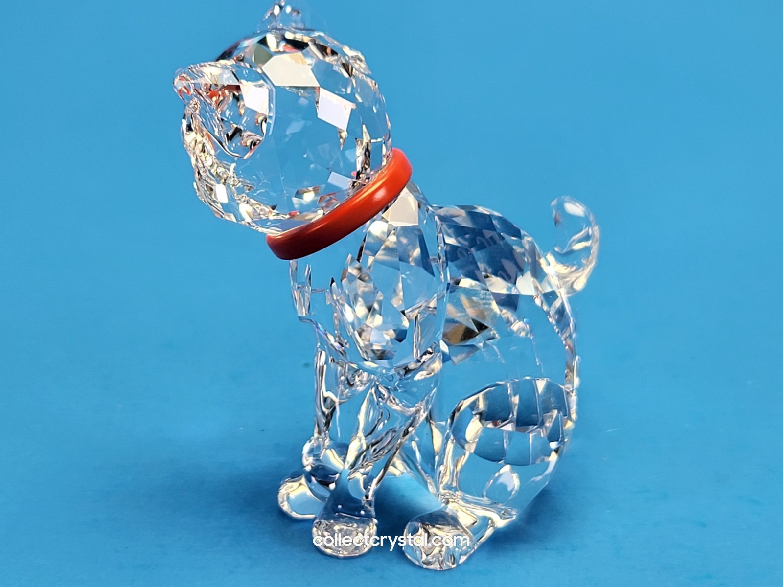SWAROVSKI MOTHER CAT SITTING, # 1193526 RED COLLAR Signed by Designer