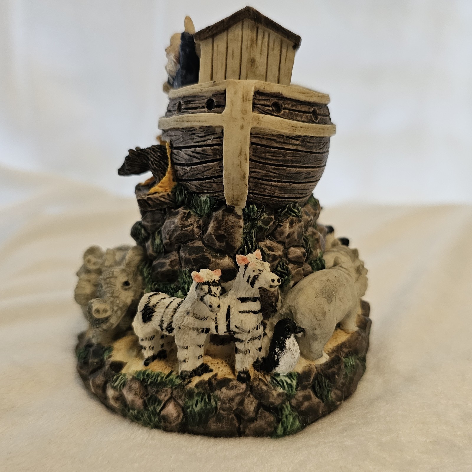 Noah’s Ark Figurine With Animals. 4 In Tall. Bible Religious Decor