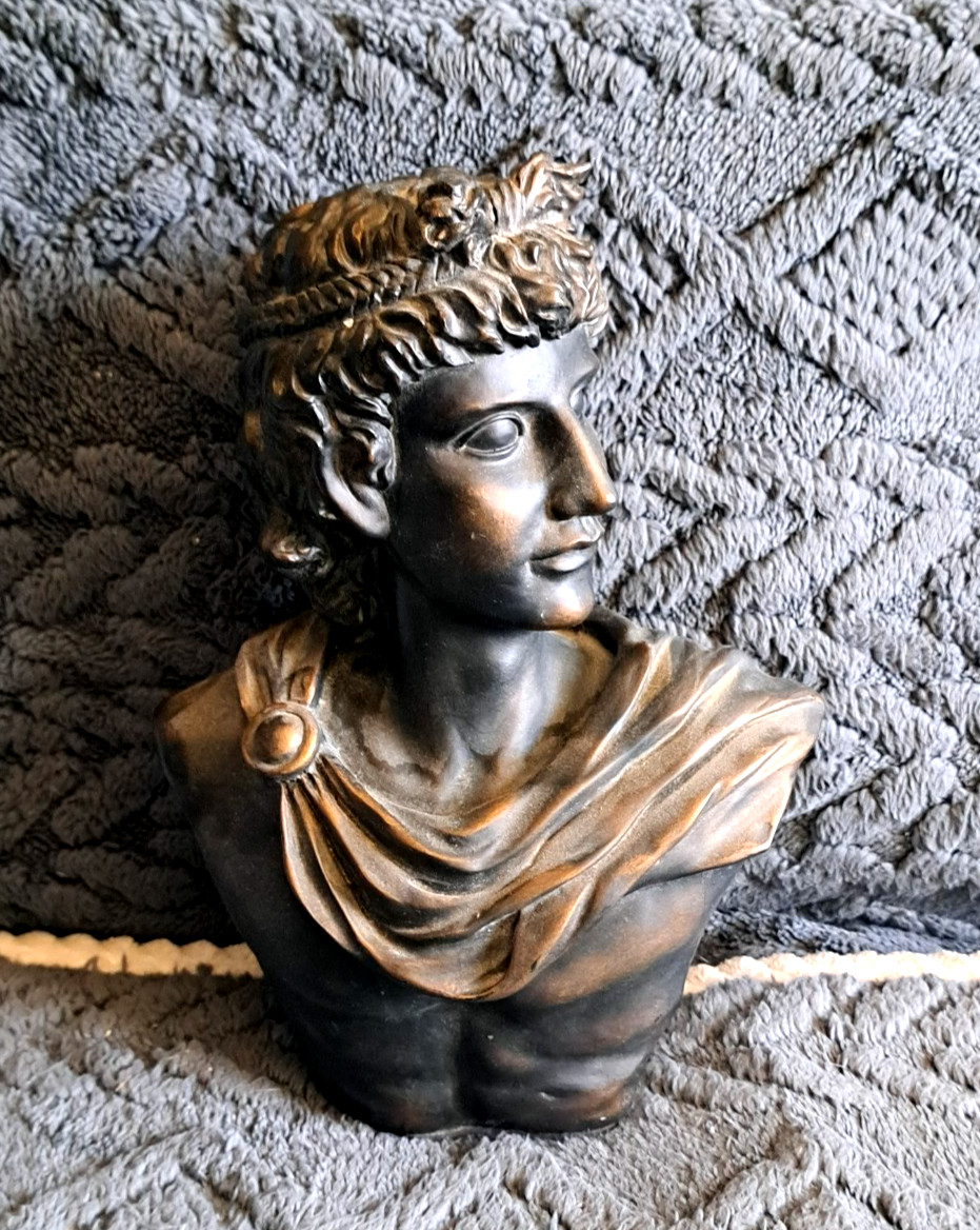 Decorative Desk Table Vintage Antique Bronze Statue Necklace Stand Gift