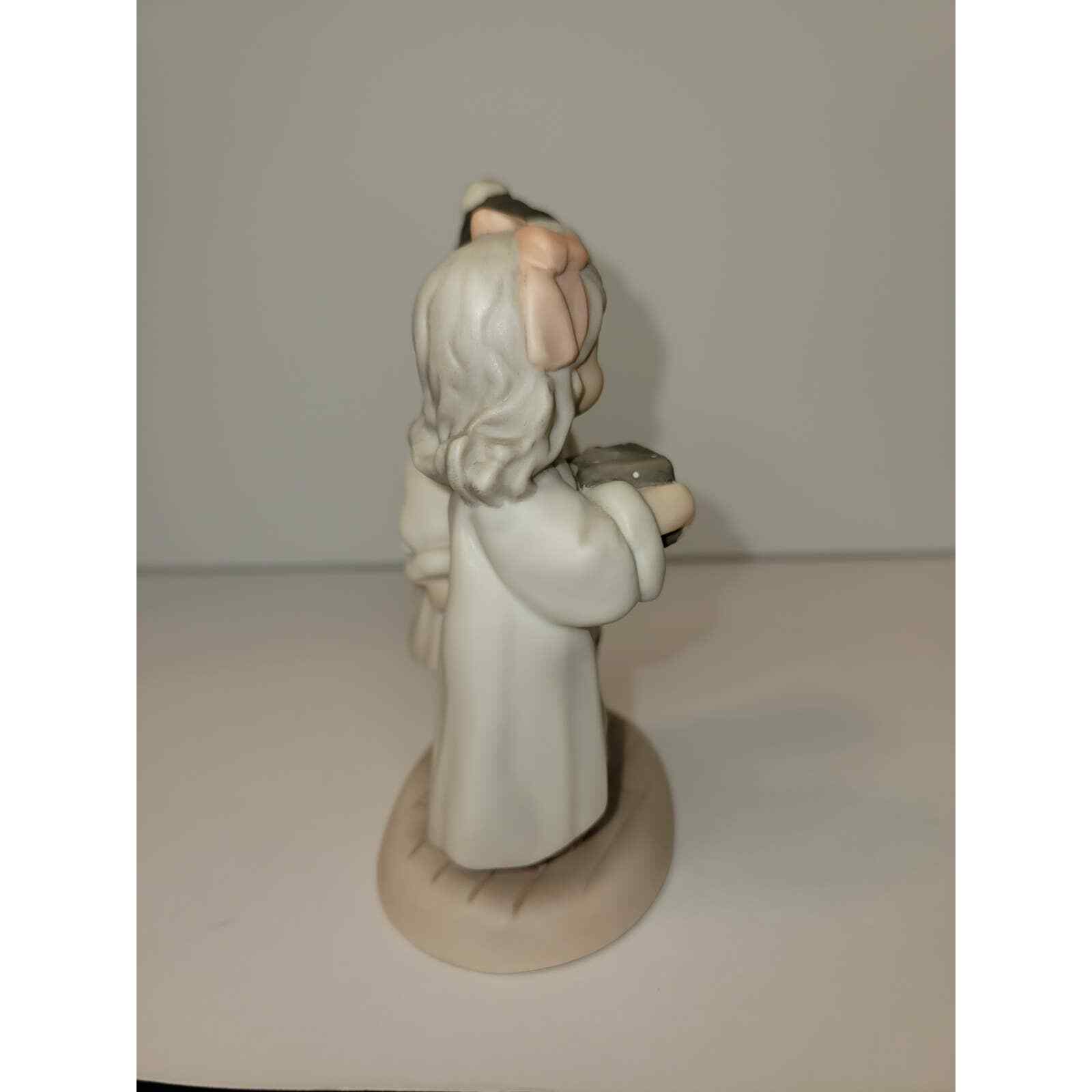 Kim Anderson’s Enesco 1997 Figurine Love is the Greatest Gift of All 284475