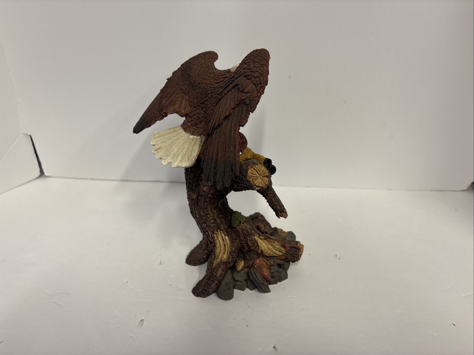 North Country Collectibles North American Wildlife Series Bald Eagle Figurine