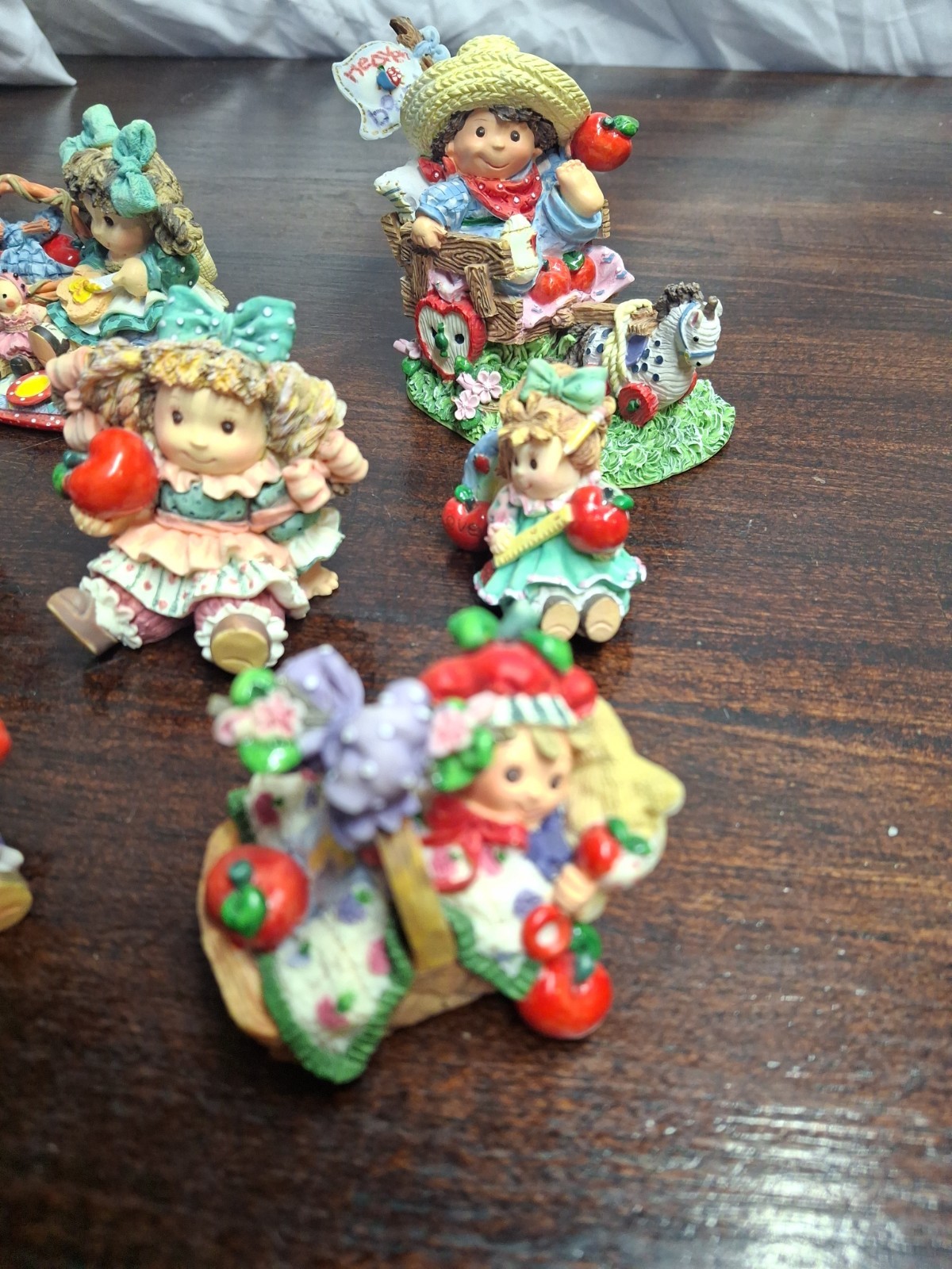 8 the apple of his eye figures