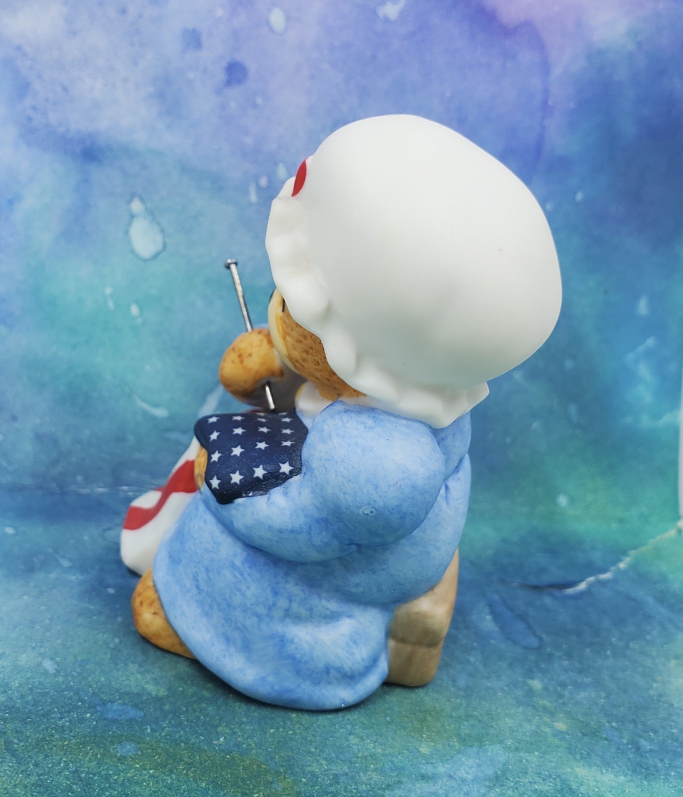 LF11 Enesco Lucy and Me Lucy Rigg Bear as Betsy Ross