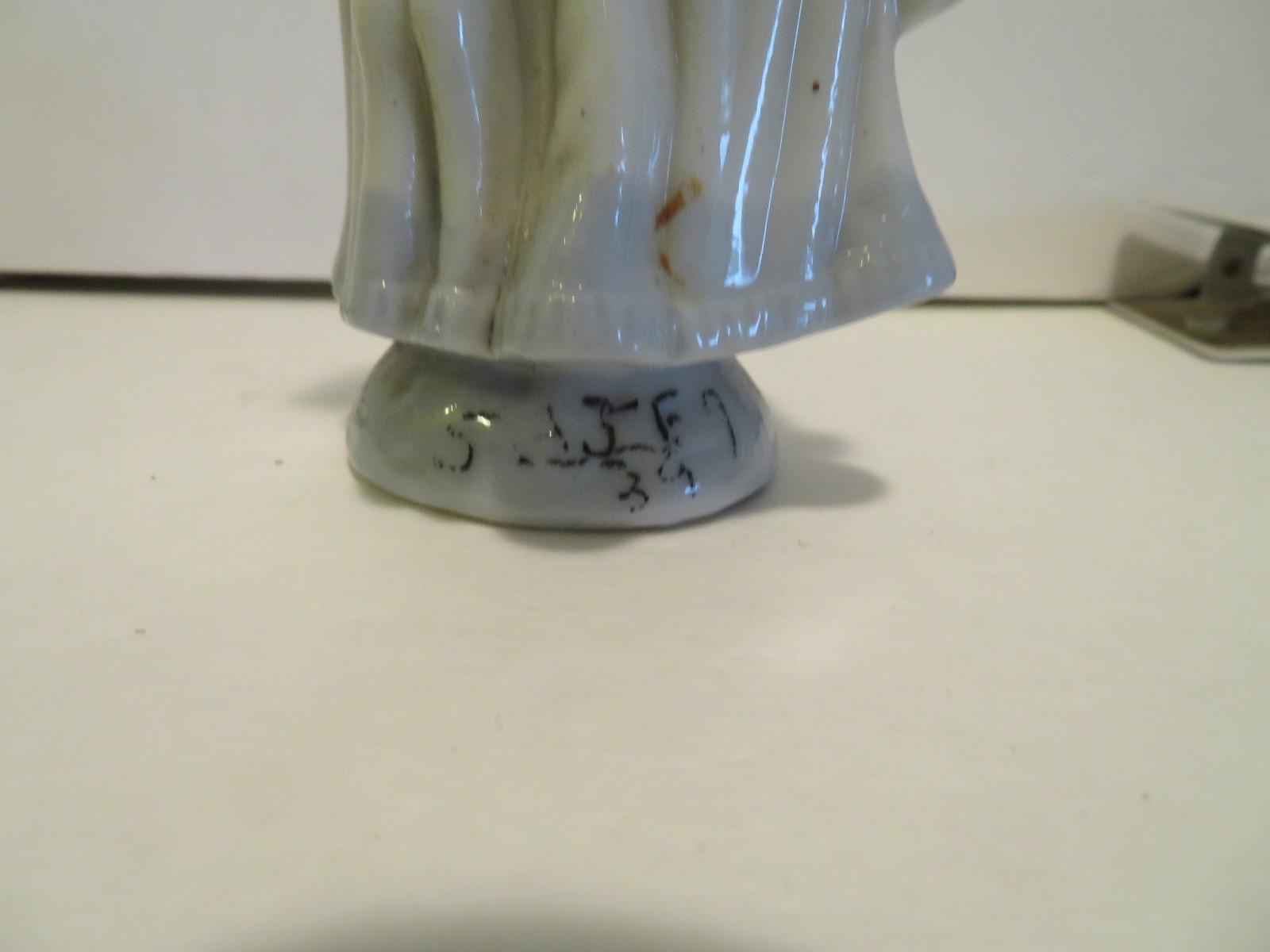 VINTAGE OCCUPIED JAPAN 1940’S WOMAN FIGURE 5 1/2 ” IN DRESS WITH HAT