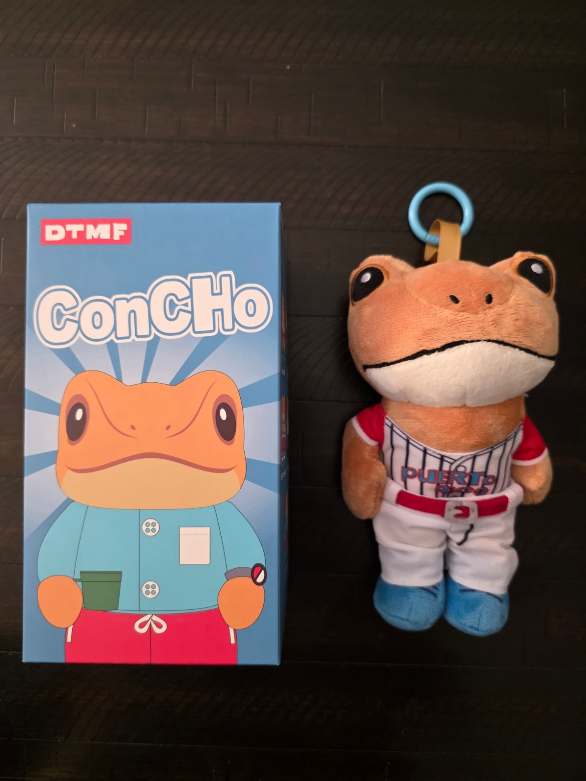 El Sapo Concho (PELOTERO) AUTHENTIC KEYCHAIN PLUSH Bad Bunny DTMF OPEN BOX NEW