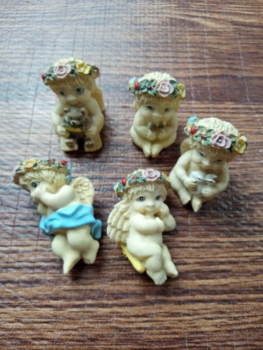 Miniature Baby Angels with Big Eyes 2″ Tall Set Of 5