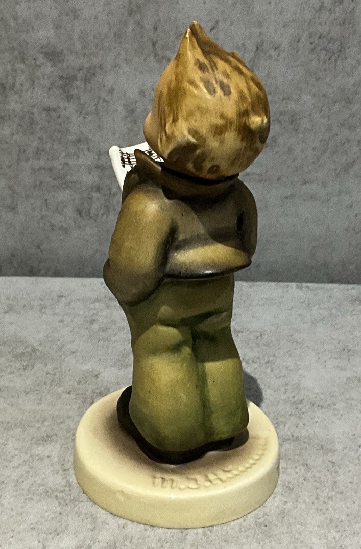 Hummel 3.25″ Figurine #135 Soloist TMK-3